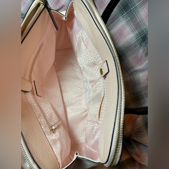 XL GUC Kate Spade handbag. Pink and Black. Perfect for spring. - Picture 7 of 9